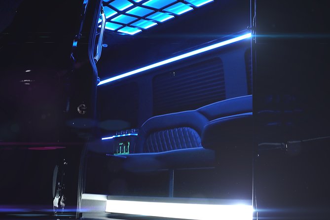 14 Passenger Luxury Sprinter Party Bus Ft Lauderdale 3 hour - Downtown and the value of seeing more in one ride