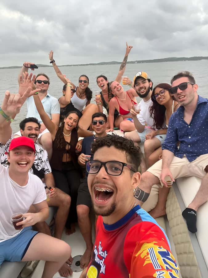 2-hour tour in Cartagena Sunset View in party boat - What kind of Cartagena night is this?