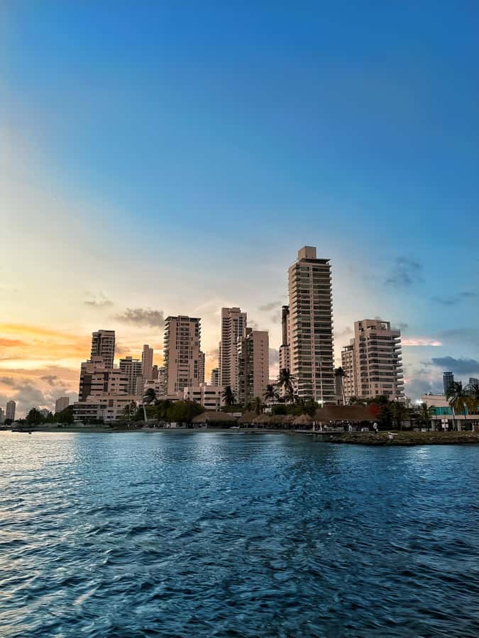 2-hour tour in Cartagena Sunset View in party boat - Motion, heat, and comfort concerns