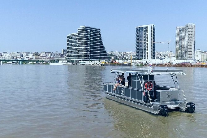 2 hours / Sightseeing Boat cruise Drinks Included - Key details at a glance