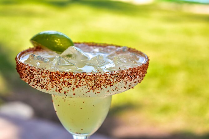 3-Hour Drinks and Appetizers Class in Playa del Carmen - Appetizers that pair with the drinks