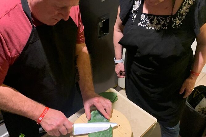 4h Cooking Class in Cancun with 8 Recipes & Bottomless Drinks - Sitting down to eat what you made