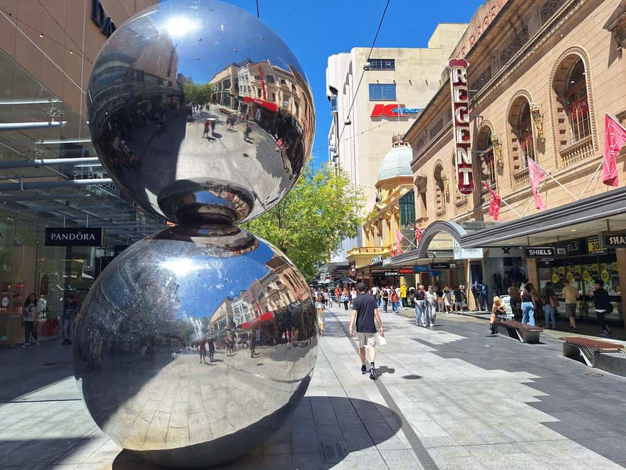Adelaide: Guided Ultimate Walking Tour with Drink and Snack - Adelaide Arcade and the streets between the landmarks