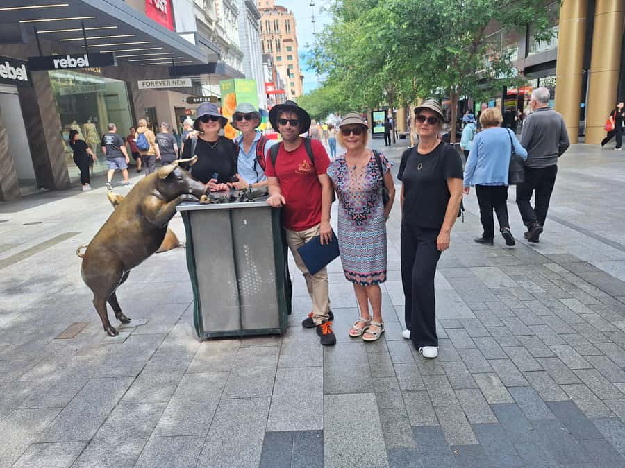Adelaide: Guided Ultimate Walking Tour with Drink and Snack - What $52 really buys you