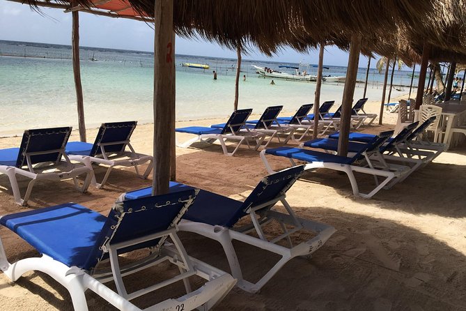 ADULTS GOLD A day at the beach at Los Arrecifes Restaurant-Open Bar And Massage. - How the open bar really works