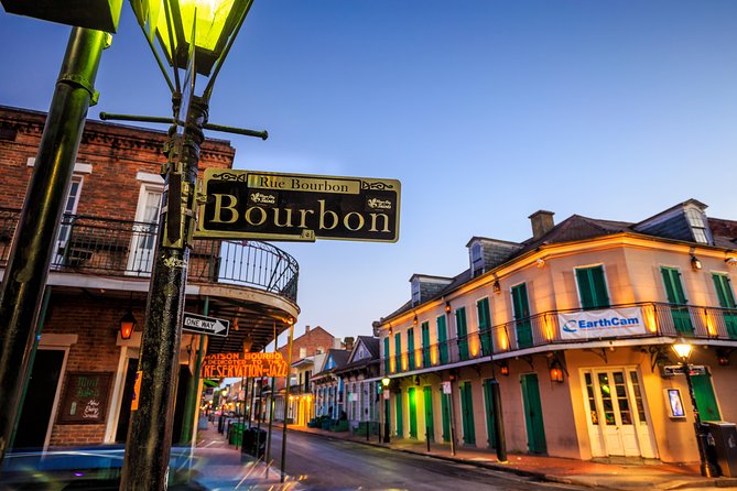 Adults Only Haunted Pub Crawl in New Orleans - Weather, walking, and practical comfort