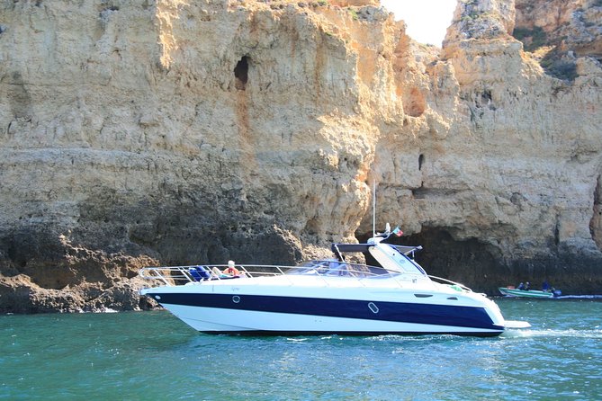 Afternoon yacht charter in lagos with drinks, tapas, paddle boards and kayak - What the private format adds