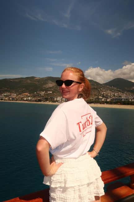 Alanya Barbossa Pirate Boat Tour with Soft Drinks Included - Cleopatra Beach and Alanya’s coastal sights
