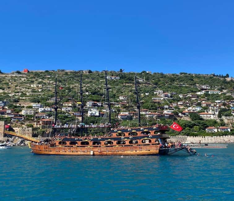 Alanya: Luxury Pirate Boat with Lunch & Unlimited Drinks - Alanya Castle and the Red Tower from the Water