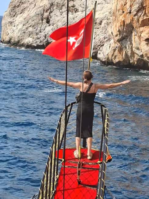 Alanya: Luxury Pirate Boat with Lunch & Unlimited Drinks - Picking the Right Option