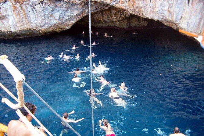 Alanya Pirate Boat Trip With Unlimited Drinks & Lunch - The foam party, music, and onboard mood