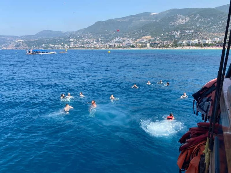 Alanya: Pirate Boat with Pickup, Lunch, & Unlimited Drinks - Lunch Near Ulas Beach