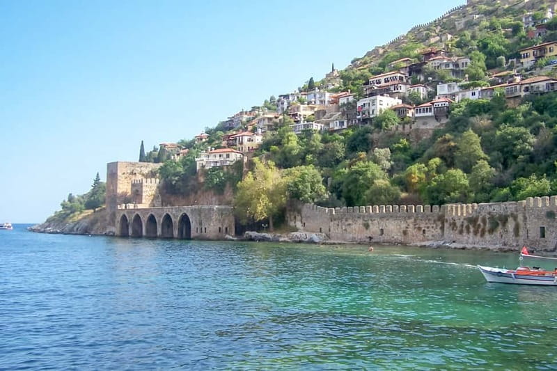 Alanya: Pirate Boat with Transfer, Lunch & Unlimited Drinks - Key points to know before booking