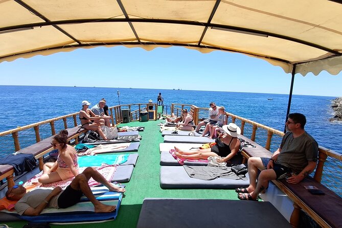 Alanya Relaxing Boat Tour with Lunch, Soft Drinks & Transfer - Timing, weather, and seasonal cautions
