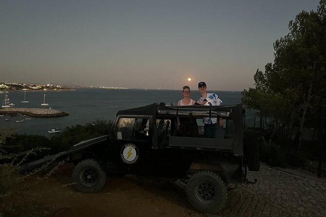 Albufeira PRIVATE Night Tour with Cocktails & Drinks - Who will enjoy this night tour