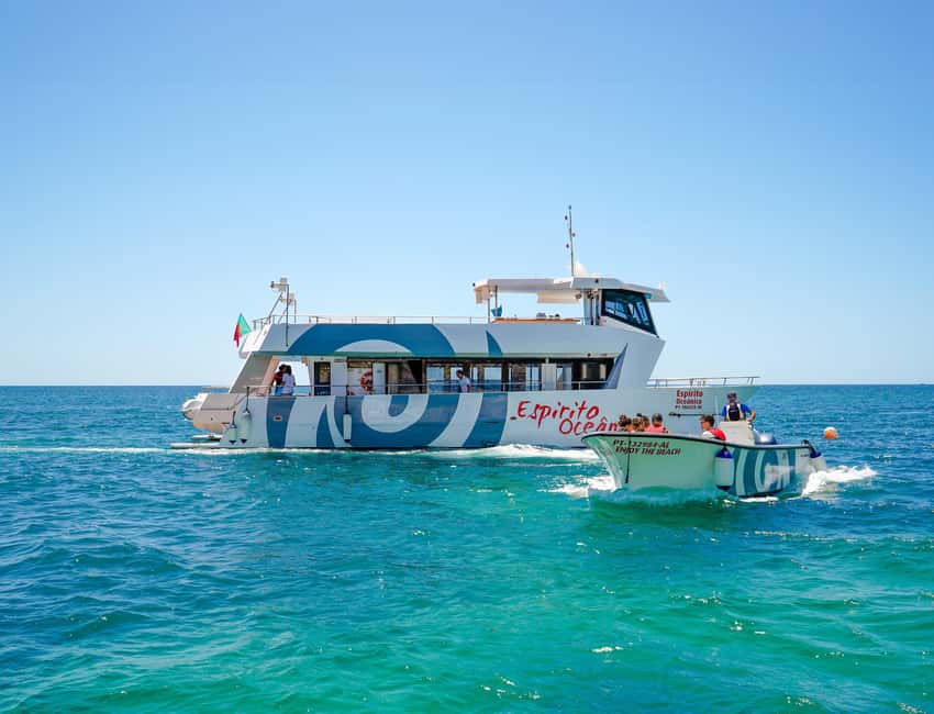 Albufeira: Sightseeing Cruise with Beach BBQ and Open Bar - Starting at Albufeira Marina