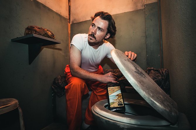 Alcotraz Prison Cocktail Experience in London - Smuggling your bottle and building the drinks