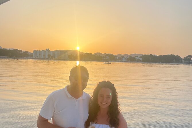Alcudia 3hr Sunset Trip with Drinks, Tapas, SUP & Snorkel - Music and the mood on board
