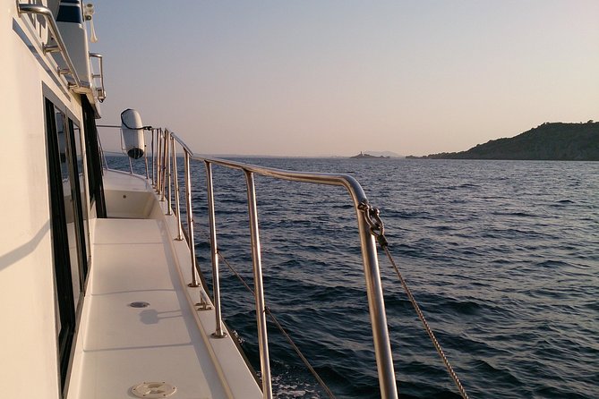 Alcudia 3hr Sunset Trip with Drinks, Tapas, SUP & Snorkel - Who will enjoy this most?