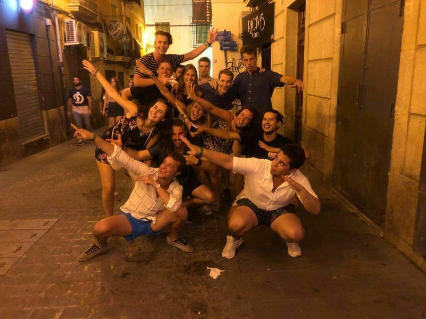Alicante: Guided Pub Crawl with Shots and Beer - What makes the UV party different