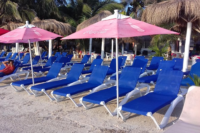 All-inclusive beach day in LOS ARRECIFES REST. / open bar - massage and lunch .. - A Simple Beach Day, Not a Luxury Resort