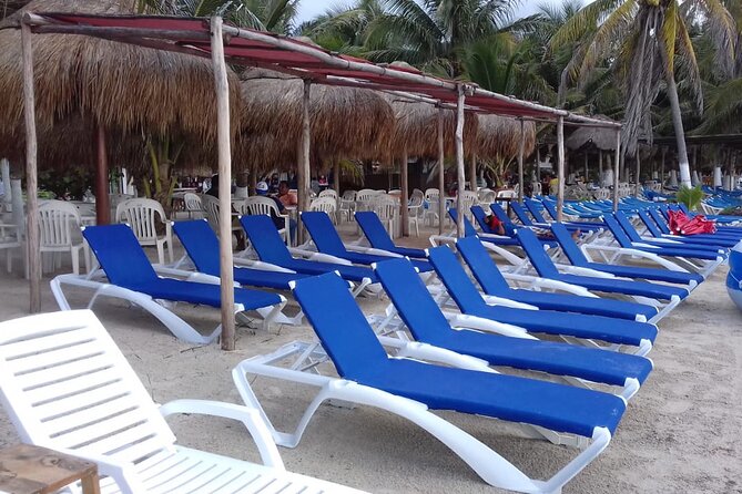 All-inclusive beach day in LOS ARRECIFES REST. / open bar - massage and lunch .. - The 9:00 am to 2:00 pm Open Bar