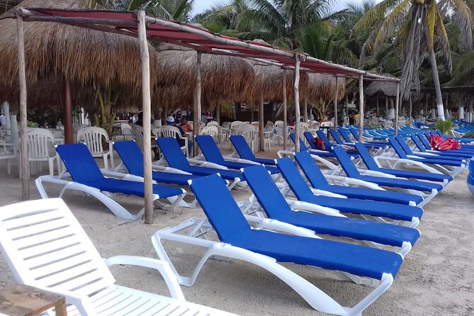 All-inclusive beach day in LOS ARRECIFES REST. / open bar - massage and lunch .. - Who Will Like This Package Most