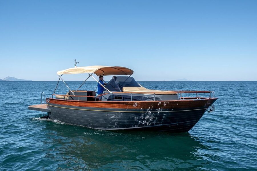 Amalfi Coast: Romantic Sunset Cruise with Music & Cocktails - FAQ
