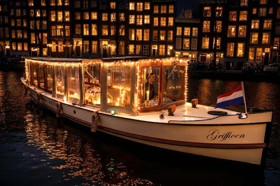 Amsterdam: 2-Hour Candle Light Cruise + Drinks & Snacks - Meeting at d’Vijff Vlieghen