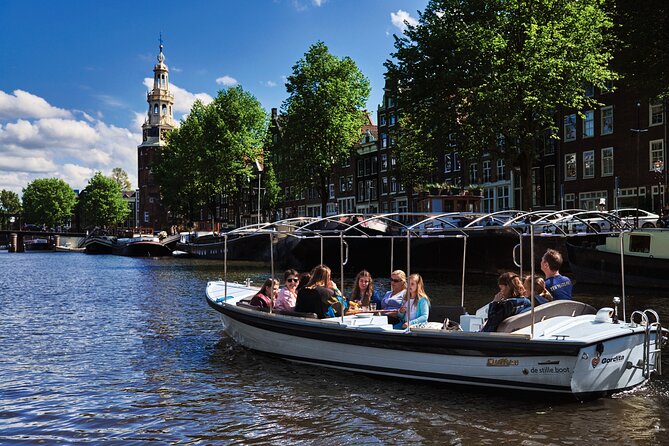 Amsterdam: 60-Minute Guided Private Canal Cruise with Drinks - Why a private boat changes the Amsterdam canal experience