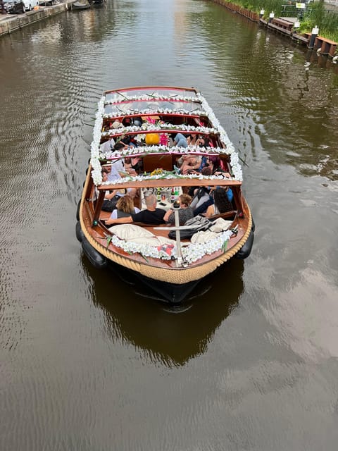 Amsterdam: Boat Tour with Optional Unlimited Drinks - The Amstel and Amsterdam’s dancing houses