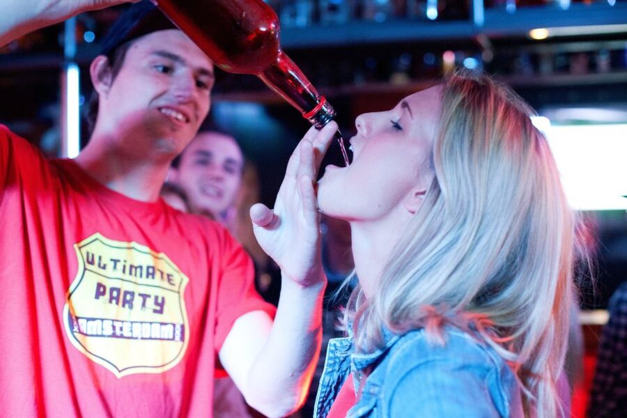 Amsterdam: City Center Bar Crawl and Nightlife Experience - How the guides shape the night