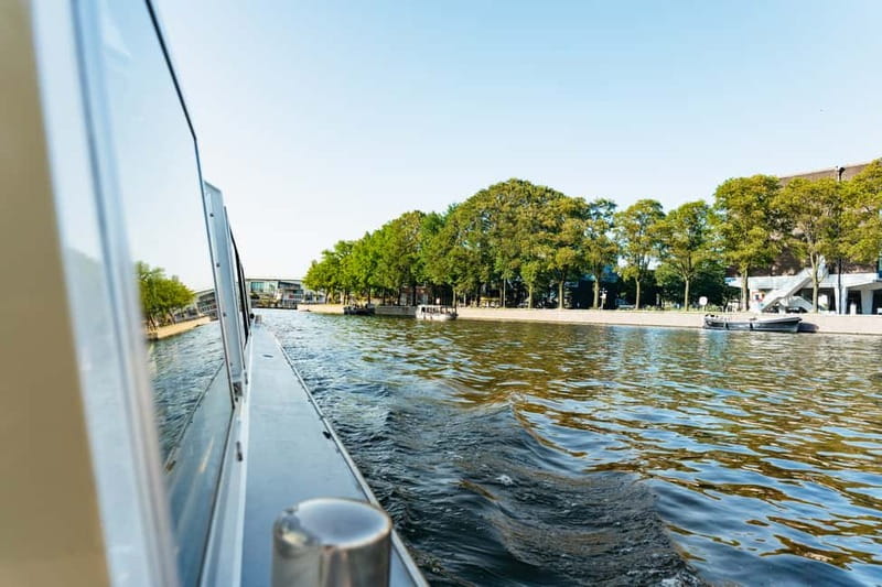 Amsterdam: City Centre Canal Cruise & Free Flower Cocktail - The flower cocktail and what to expect