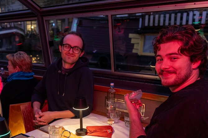 Amsterdam Evening Cocktail Cruise with snacks - Who will enjoy this cruise most?