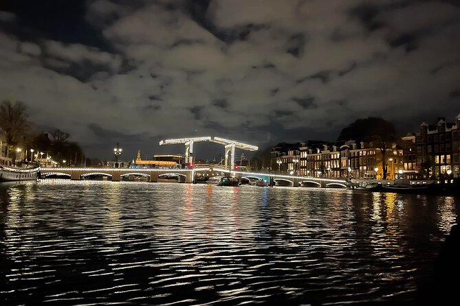 Amsterdam Evening Cosy & Small Cruise & Drinks and Bites - Sunset - How the captains shape the ride