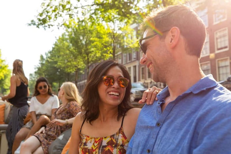 Amsterdam: German Canal Cruise with Unlimited Drinks Option - Maritime stories near Het Scheepvaartmuseum