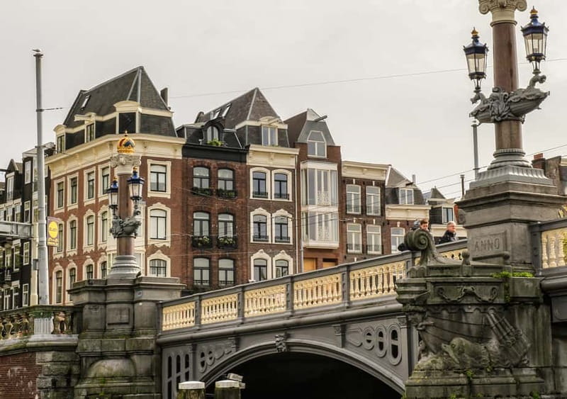 Amsterdam: German Canal Cruise with Unlimited Drinks Option - Hortus Botanicus and the Portuguese Synagogue