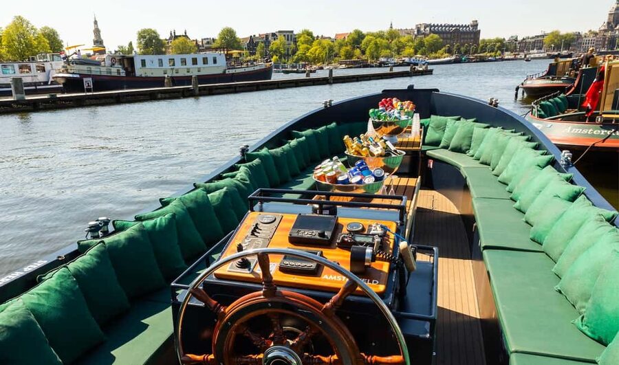 Amsterdam: Guided Open Boat Cruise Unlimited Drinks Option - Weather, Comfort, and Seating