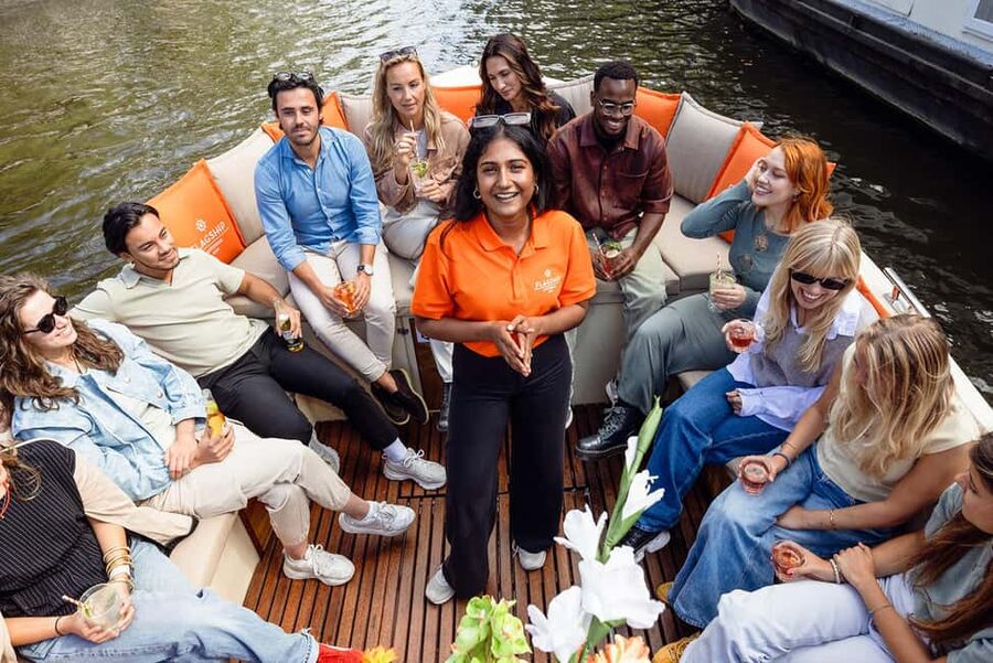 Amsterdam: Heated Canal Cruise with Unlimited Drinks & Bite - Heated, covered, or open air