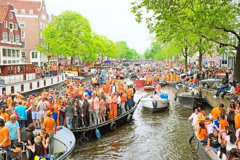 Amsterdam: Kings Day Boat Party with Unlimited Drinks - Booking, refunds, and language details