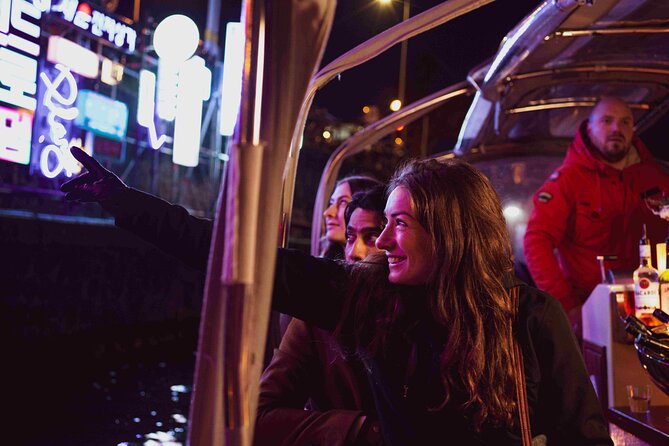Amsterdam Light Festival: Canal Cruise + Bite & Unlimited Drinks - Who will get the most from this cruise