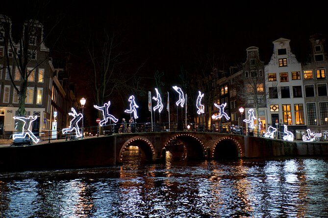 Amsterdam Light Festival Canal Cruise + Unlimited Drinks Option - Who will enjoy this cruise most?