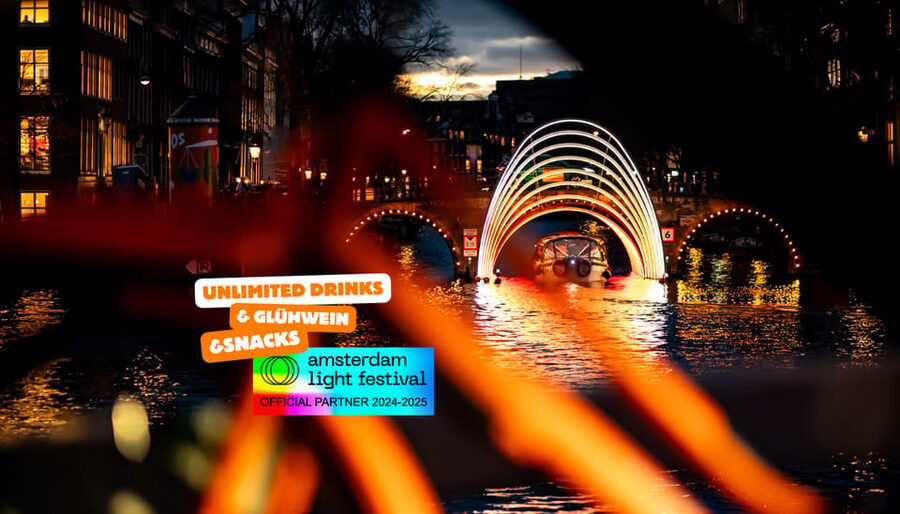 Amsterdam: Light Festival Cruise With Drinks & Snacks - Key points at a glance