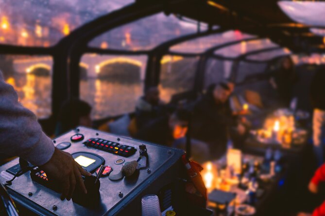 Amsterdam: Light Festival Cruise with Unlimited Drinks Option - Starting at the Starboard Dock on Amstel 178
