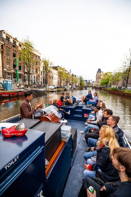 Amsterdam:Old City Canal Cruise with Live Guide and Open Bar - Why a one-hour canal cruise is a smart first look