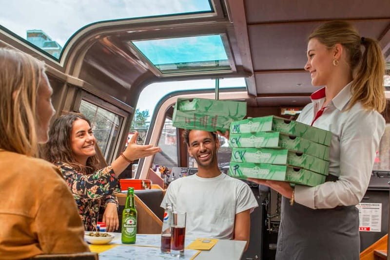 Amsterdam: Original Pizza Dinner Cruise + Unlimited Drinks - Choosing your pizza before the first canal loop