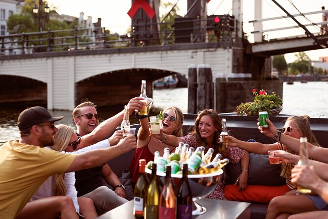 Amsterdam Private Boat Tour with Unlimited Drinks - The old center, from Central Station to the Red Light District