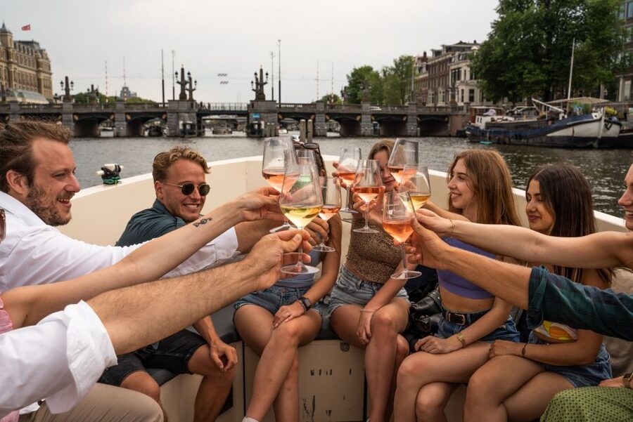 Amsterdam: Private Canal Booze Cruise with Unlimited Drinks - The final canal stretch back to Amstel 178