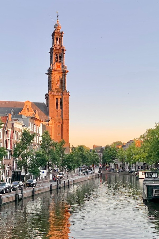 Amsterdam: Private Canal Cruise in German + Unlimited Drinks - Amsterdam from a private boat