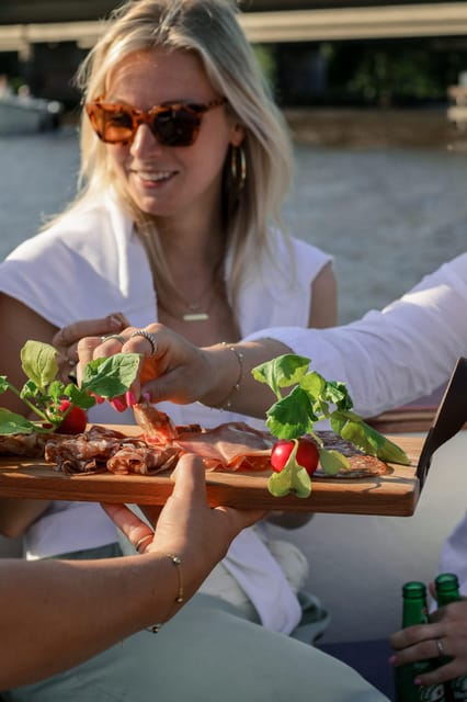 Amsterdam: Private City Canal Cruise With Unlimited Drinks - Finding the dock beside Central Station